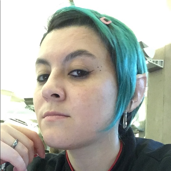 Meet your Posher, Maia - Picture 1 of 1